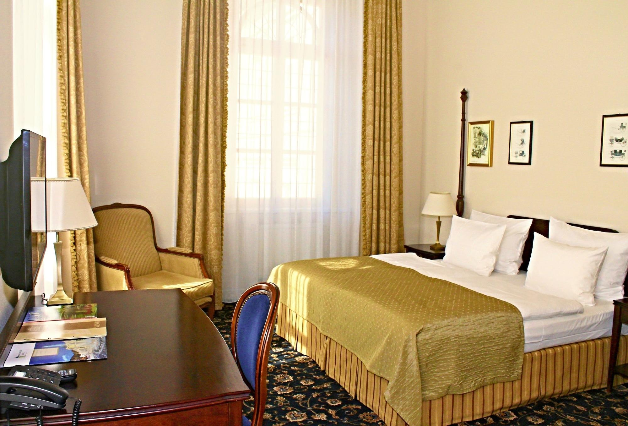 Gourmet Hotel Villa Patriot Марианске-Лазне Экстерьер фото